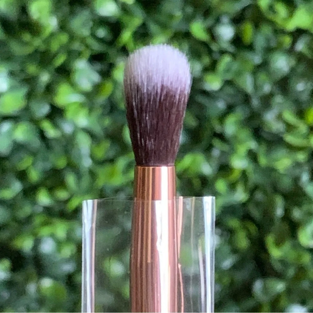 Chica Beauty Eyeshadow Blending Brush | NEW | Rose Gold Toned
